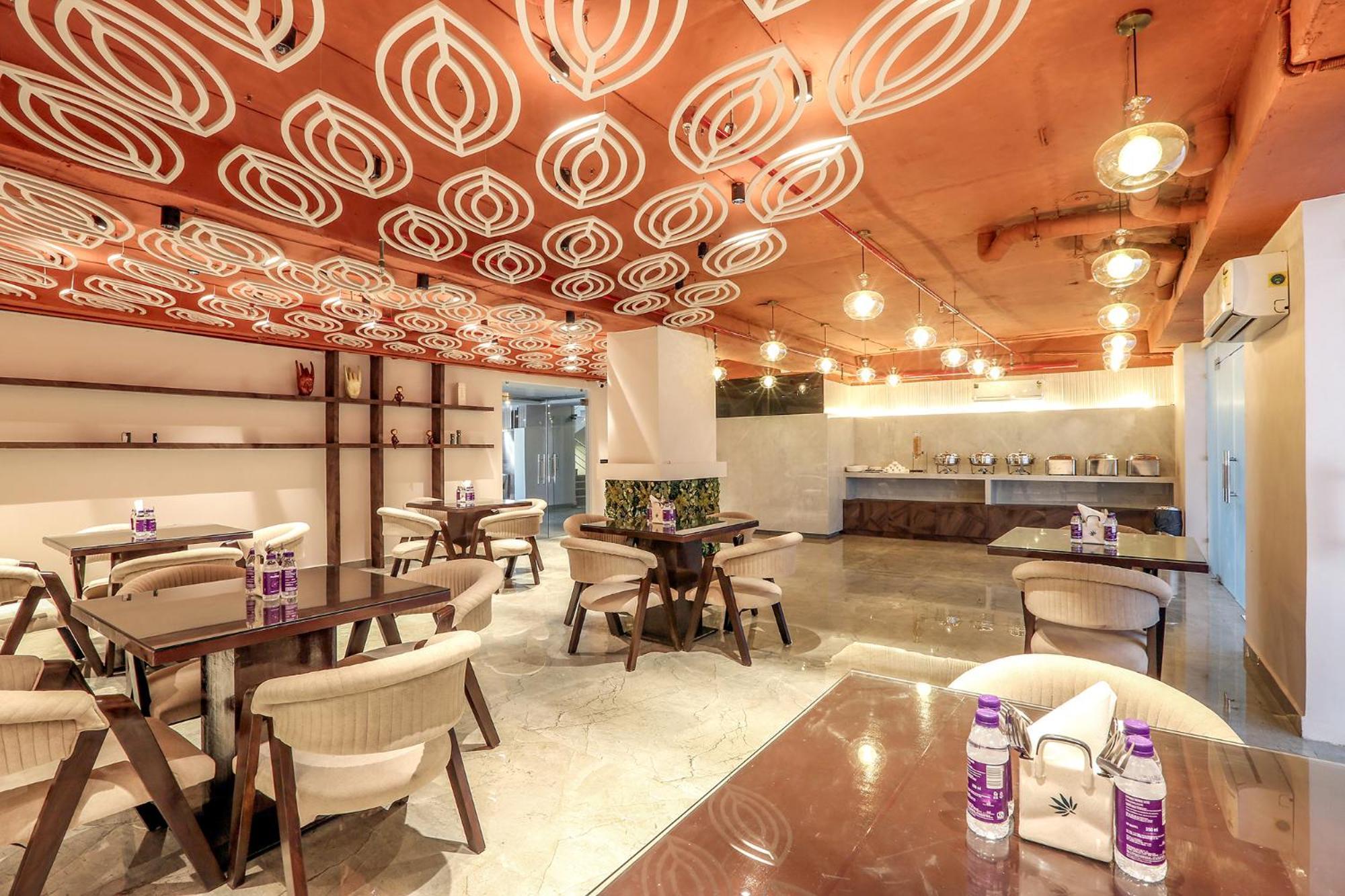 Hotel Green Lotus Luxe غورغاون المظهر الخارجي الصورة