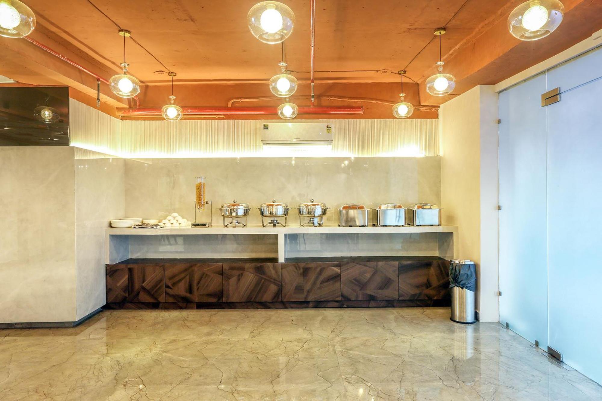 Hotel Green Lotus Luxe غورغاون المظهر الخارجي الصورة