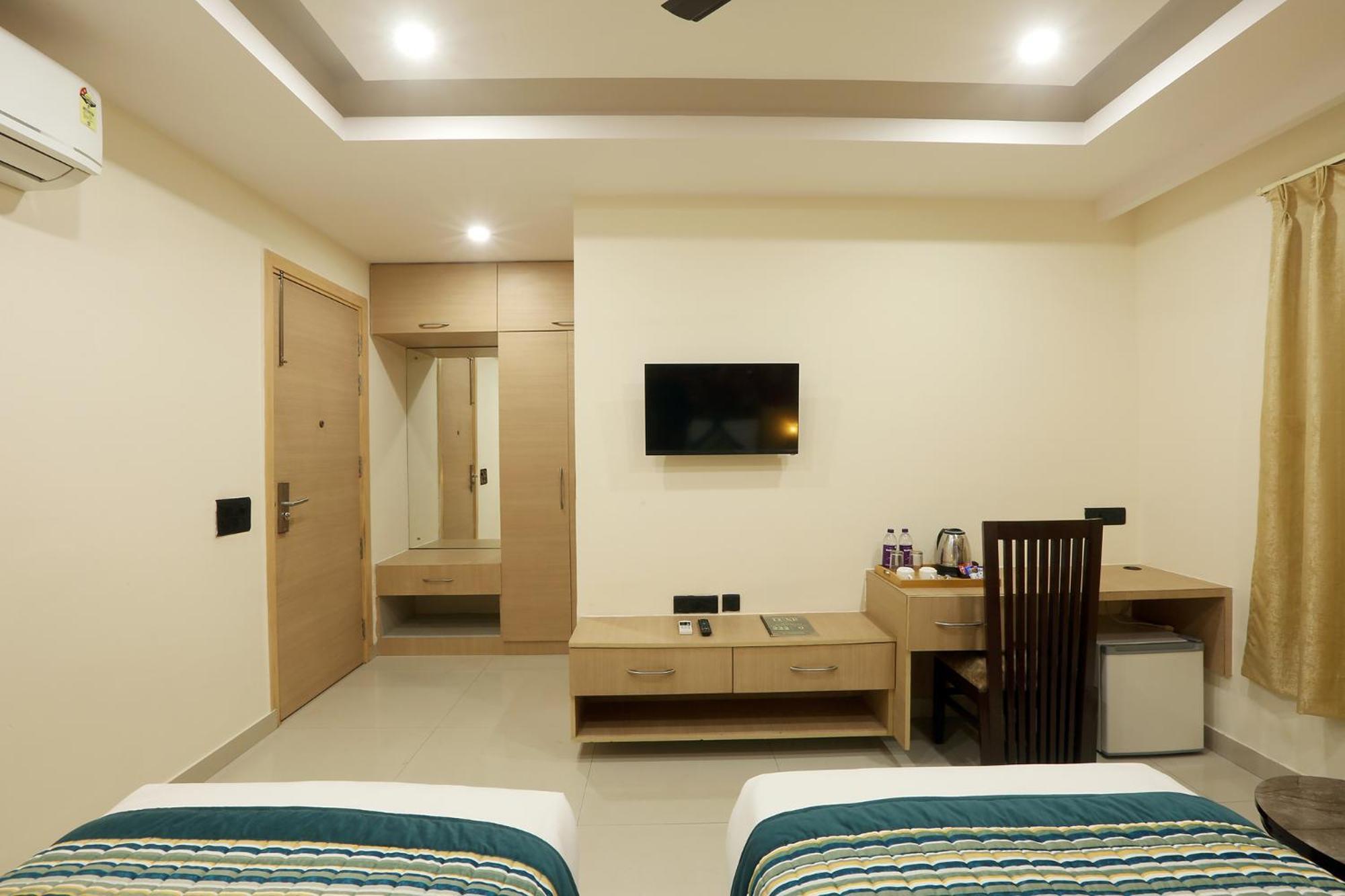 Hotel Green Lotus Luxe غورغاون المظهر الخارجي الصورة